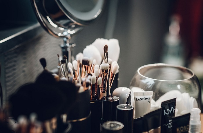 Ingredientes tóxicos y químicos en cosmética y maquillaje que debes evitar